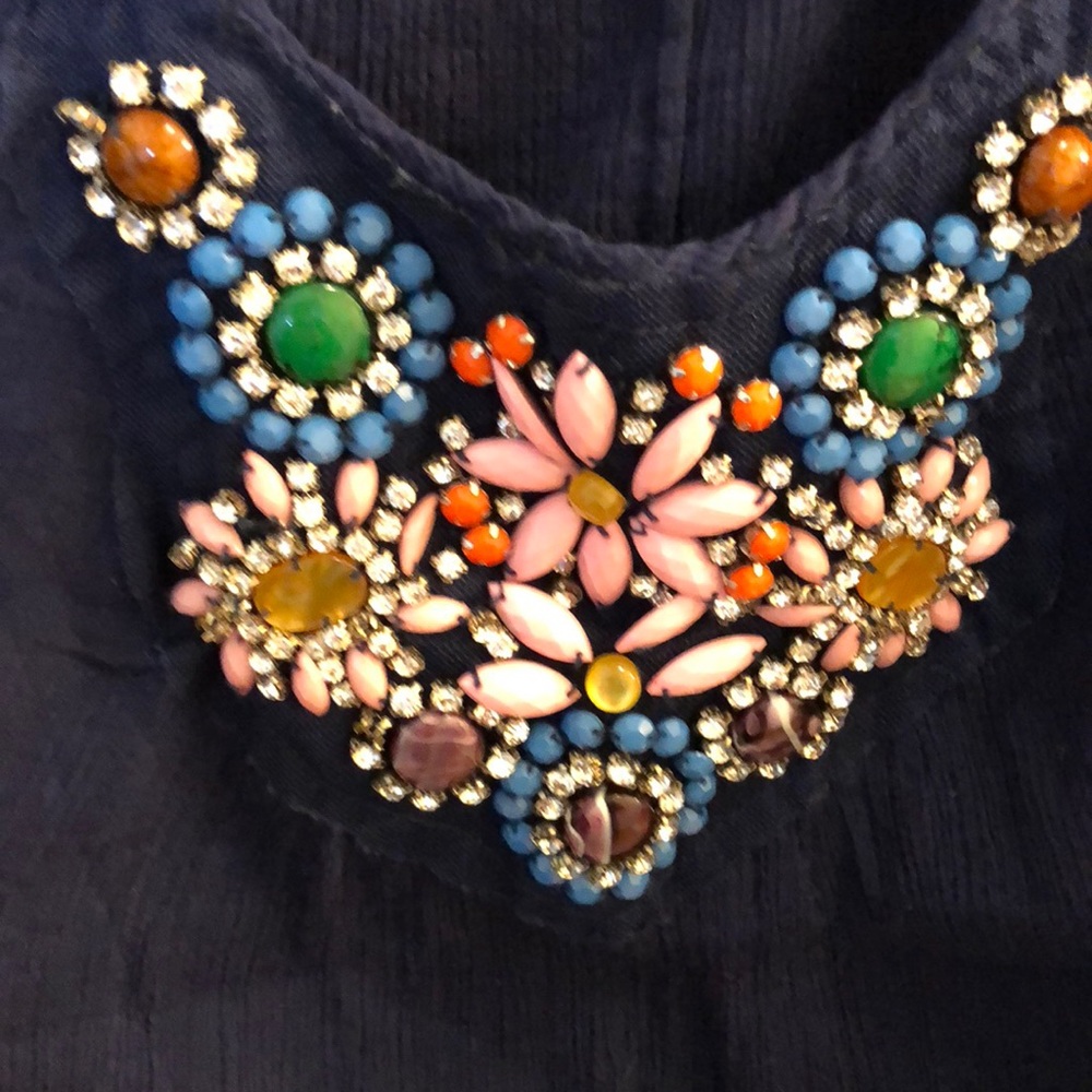 Sleeveless blouse